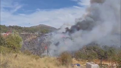 El incendio de Santa María de la Alameda avanza hacia Robledo de Chavela