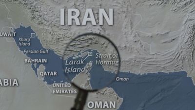 Irán ataca dos buques y bases estadounidenses en Jordania y una decena de barcos en Ormuz