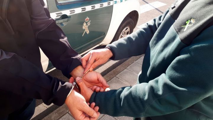 Detenida una mujer por hurtos mediante el método del abrazo cariñoso en Madrid, Guadalajara y Toledo