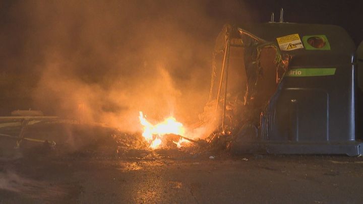 Se busca al autor de la quema de al menos cinco contenedores en el Ensanche de Vallecas