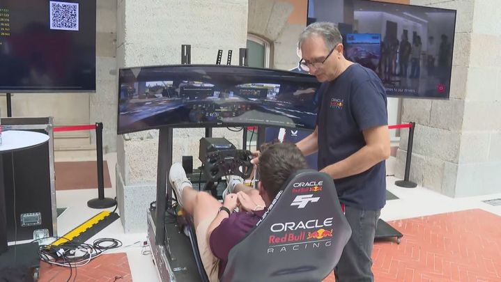 Simulador del showroom de F1 / Telemadrid