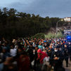La policía traslada a cientos de migrantes de Ceuta a una nueva instalación acondicionada
