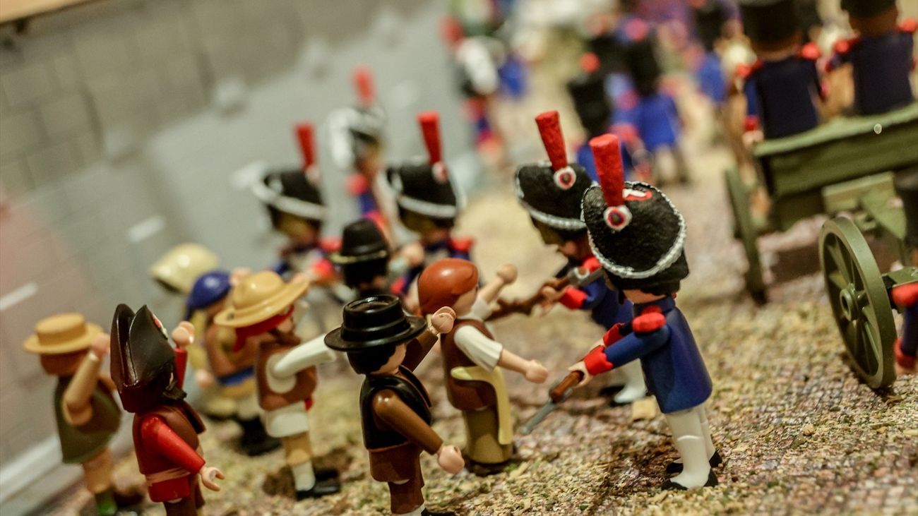 Una exposición con figuras de Playmobil (2024)