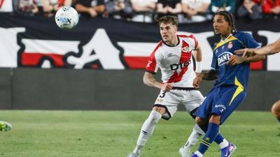 El Rayo Vallecano quiere hacerse fuerte en casa ante el Espanyol