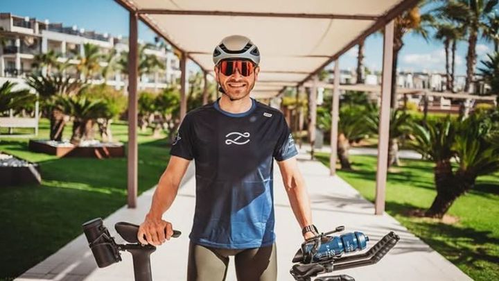 El trompetista que hará 17 ironman en 17 días para luchar contra el cáncer infantil