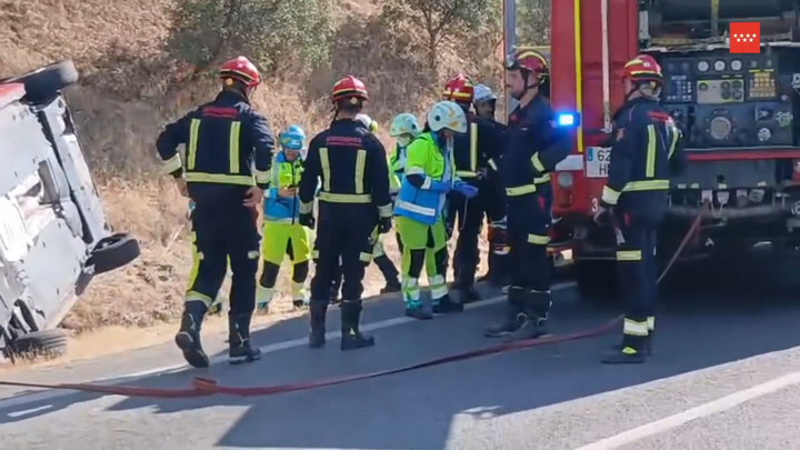 Dos heridos graves tras una colisión entre dos  turismos en la M-507 en Aldea del Fresno