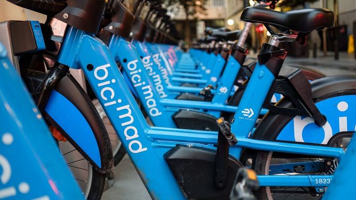 Los usuarios de Metro de Madrid podrán viajar gratis con bicicleta en la Semana de la Movilidad