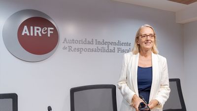 AIReF eleva al 2,7% la previsión de déficit y ve "muy probable" adoptar medidas contra la inflación