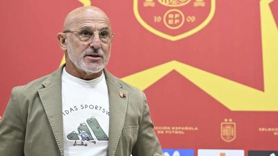 Roberto Fernández, Josep Martínez, Fermin y Huijsen, novedades en la lista de España