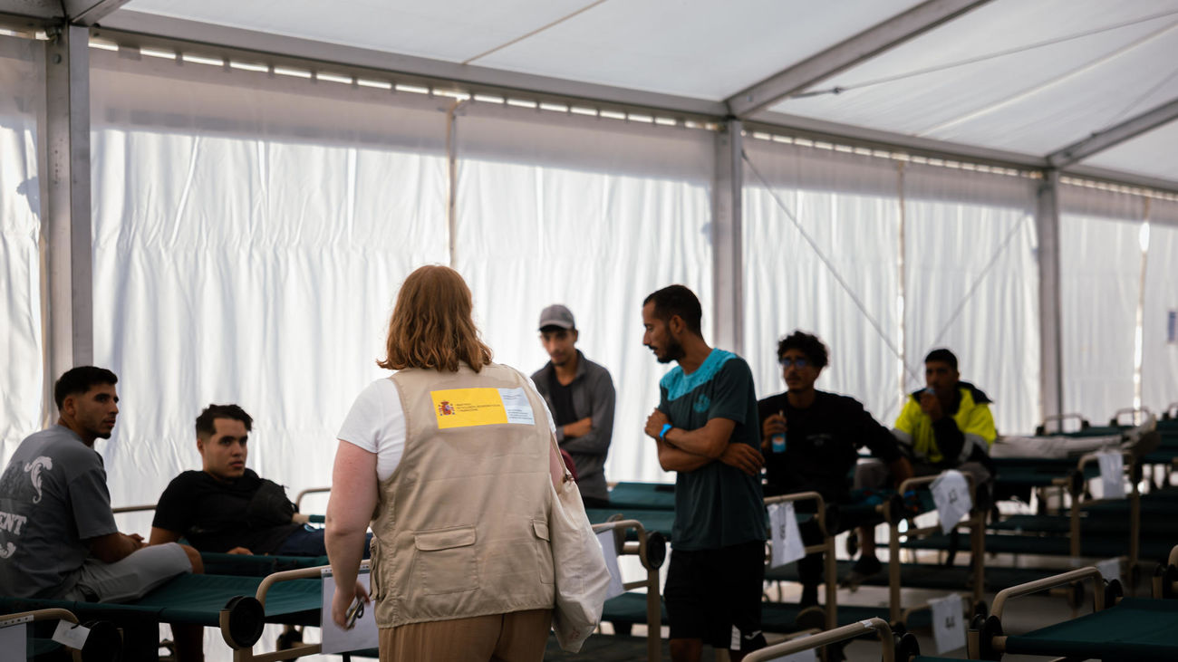 A ritmo muy lento los expedientes para ver el futuro de los inmigrantes en Ceuta