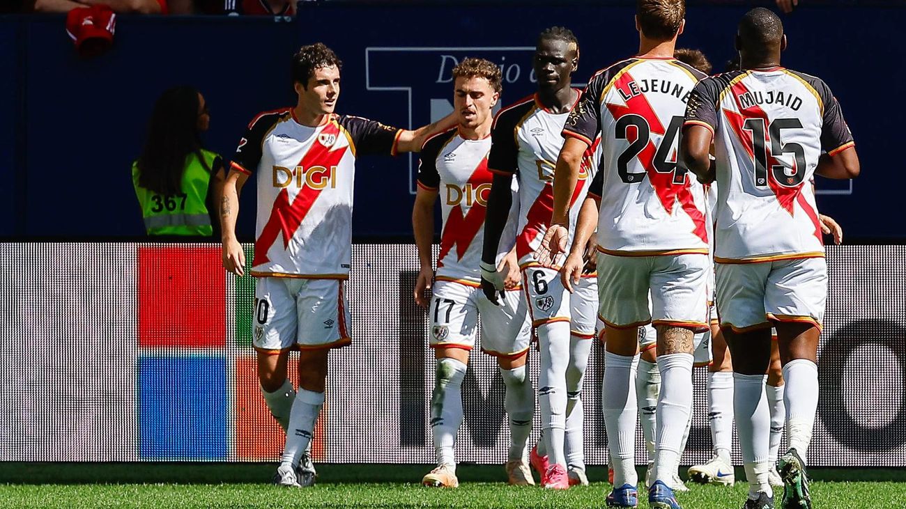 1-1. El Rayo saca un punto frente al Osasuna el día que Budimir hace historia de rojillo