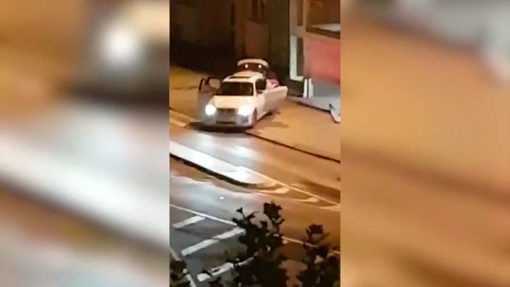 Disparan cinco veces a 'El Niño', conocido alunicero de Madrid, y lo abandonan grave en el hospital de Móstoles