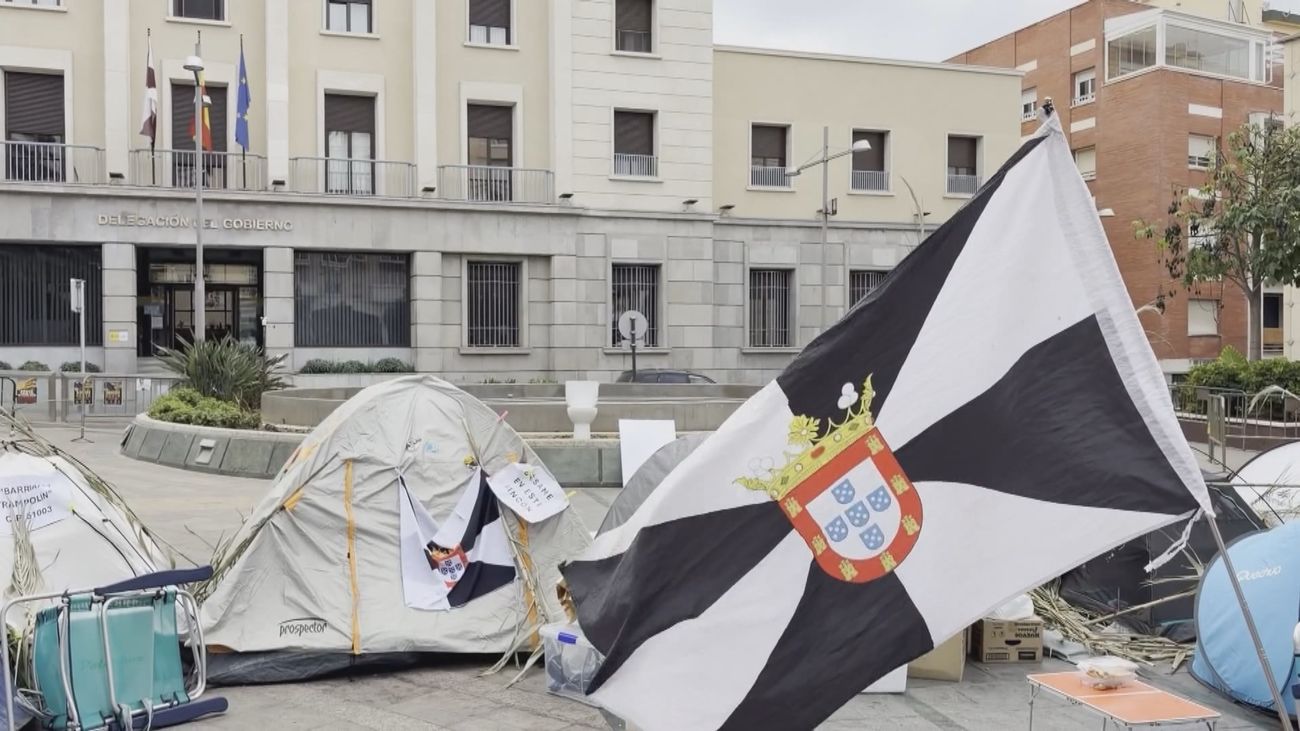 Nueva concentración y acampada en Ceuta: los vecinos exigen soluciones ante la crisis migratoria y la inseguridad