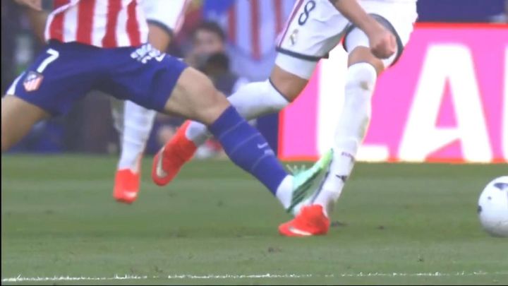 Valverde sufre un traumatismo severo en el tobillo tras la durísima entrada de Kang-in Lee