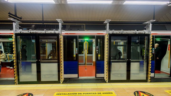 Puertas de Andén colocadas en la estación de Legazpi