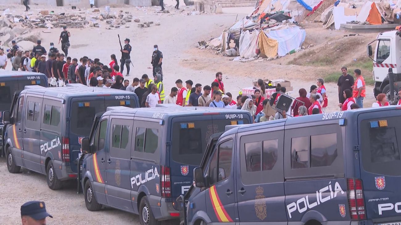 Ceuta blinda el Tarajal ante una nueva amenaza mientras crece la tensión en los asentamientos