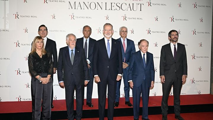 El Rey inaugura la temporada del Teatro Real, al que vuelve 'Manon Lescaut' tras 104 años