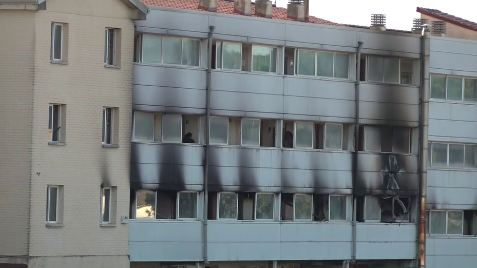 Dos de los heridos en el incendio de la residencia de L'Ametlla siguen hospitalizados