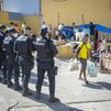 La Policía estima que miles de inmigrantes permanecen ocultos en pisos y casas de Ceuta