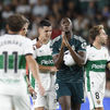 Konaté deja la concentración de Francia por una lesión en la rodilla derecha