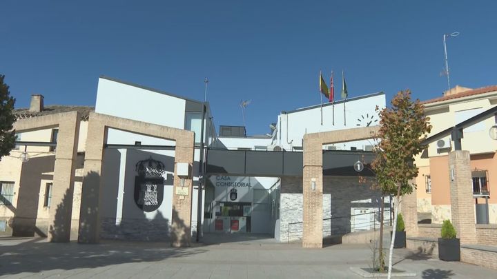 La Guardia Civil investiga posibles irregularidades en el padrón de Serranillos del Valle que podrían afectar al censo electoral