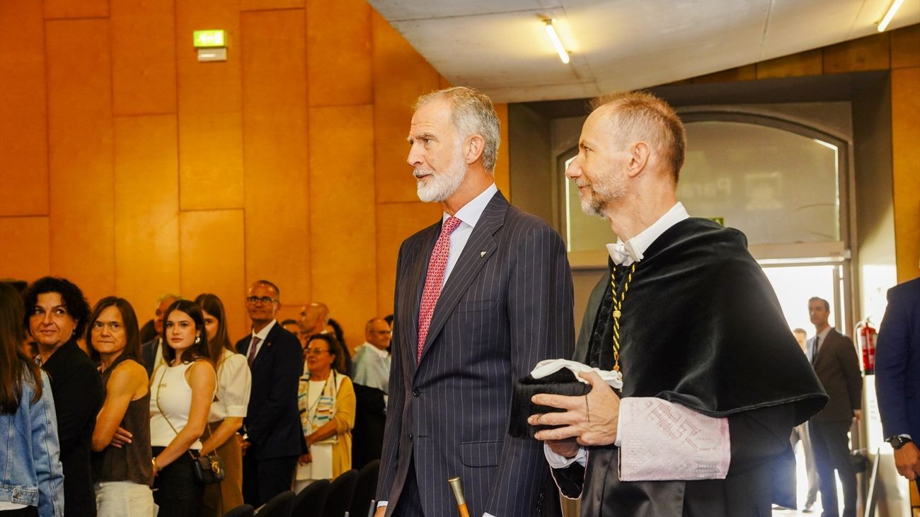 Felipe VI revela la "ilusión, orgullo e incertidumbre" ante la nueva vida universitaria de la princesa Leonor