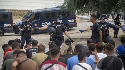Condenados y expulsados a Marruecos dos hombres por agredir a guardias civiles en Ceuta