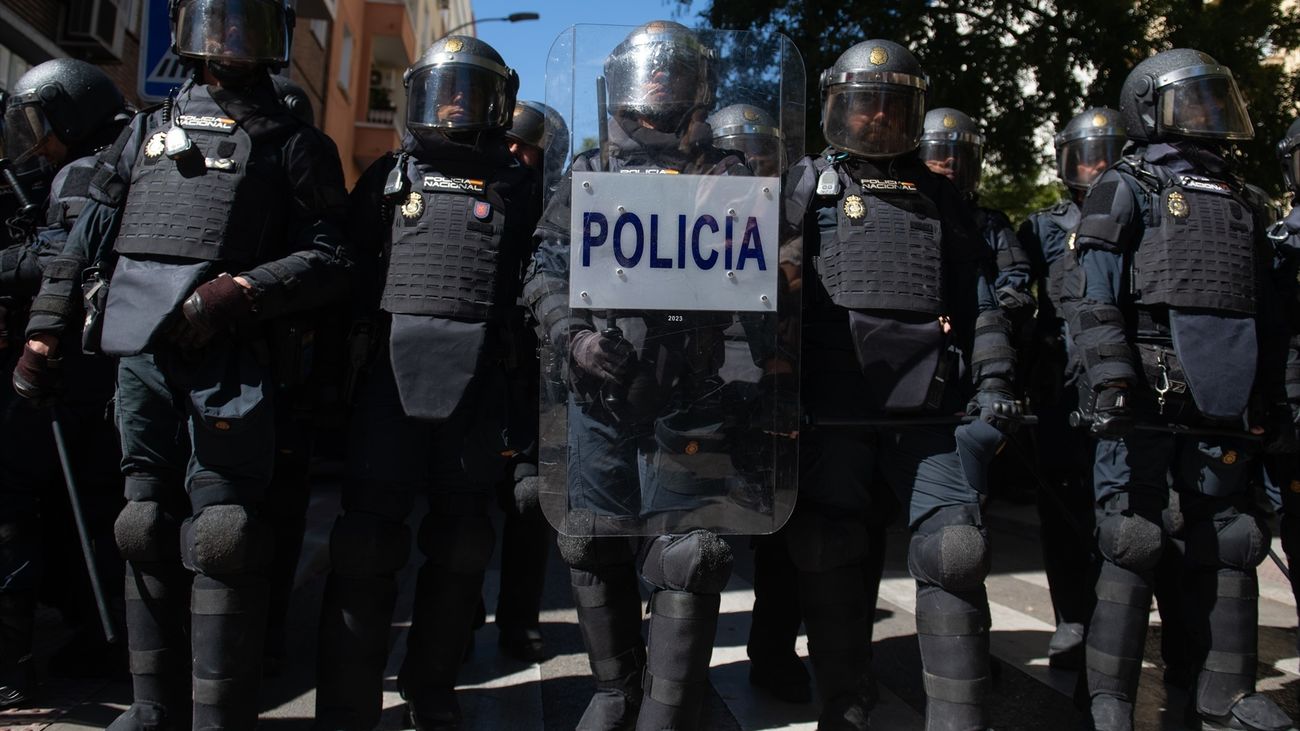 Agentes de la Policía Nacional hacen un cordón policial, a 23 de septiembre de 2026, en Madrid (España)
