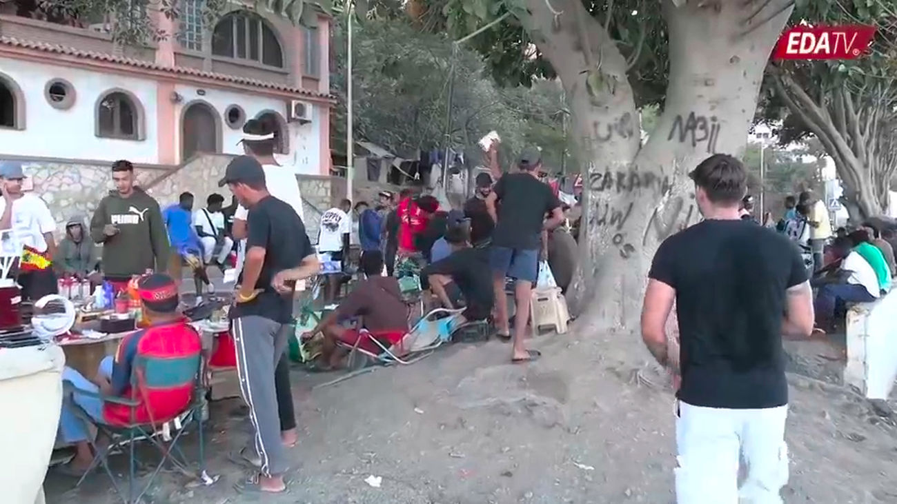 Nueva noche de reyertas en Ceuta, con unos 4.000 inmigrantes asentados en sus playas