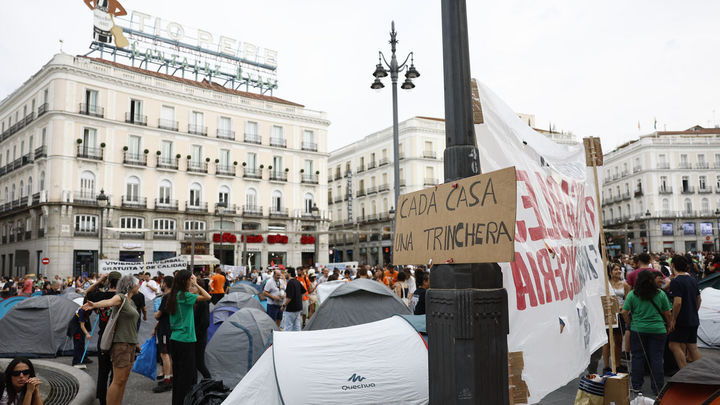 La acampada de Sol planta cara a Pedro Sánchez: "Este Gobierno progresista ya no tiene ningún sentido"