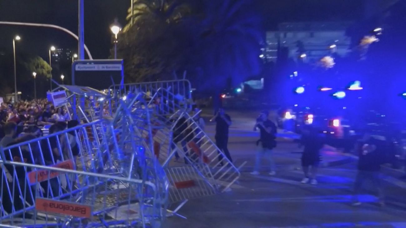 Las protestas por la vivienda se extienden por varias ciudades y terminan con incidentes y desalojos
