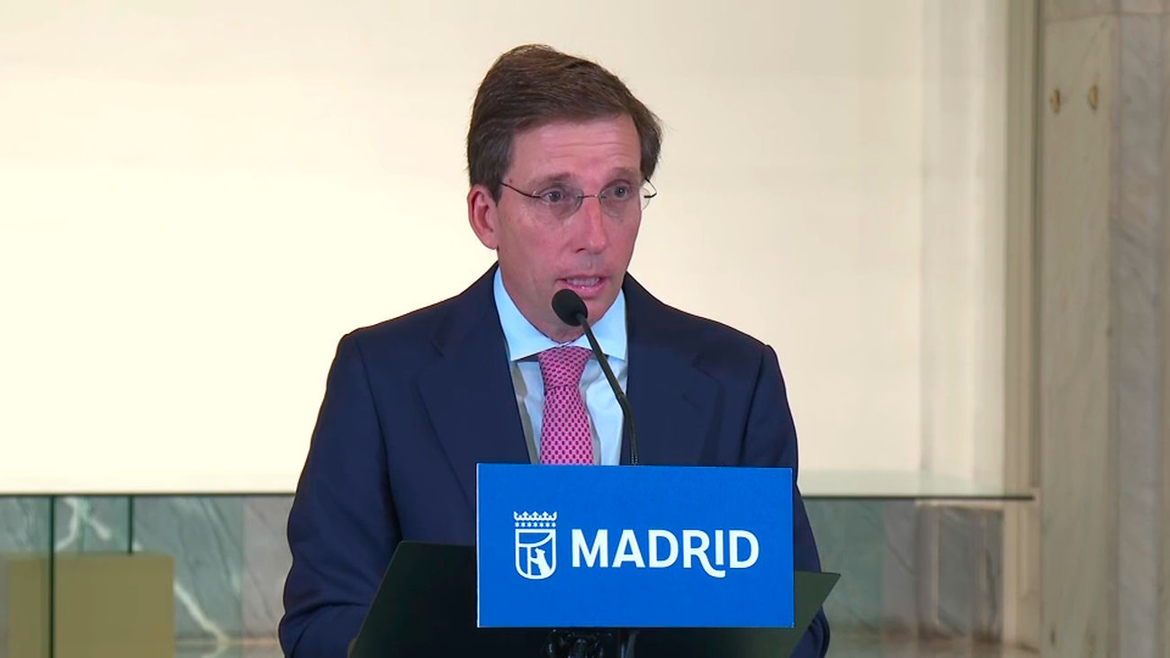 Almeida dice que el Ayuntamiento "siempre está en la solución" tras el acuerdo con Maricarmen