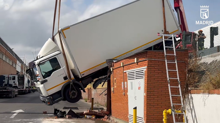 Camión sin frenos en Villaverde.
