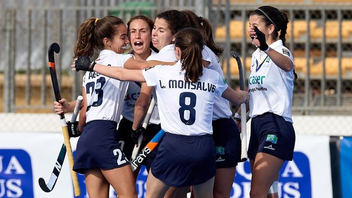 Club de Campo gana y sigue líder en la liga femenina de hockey