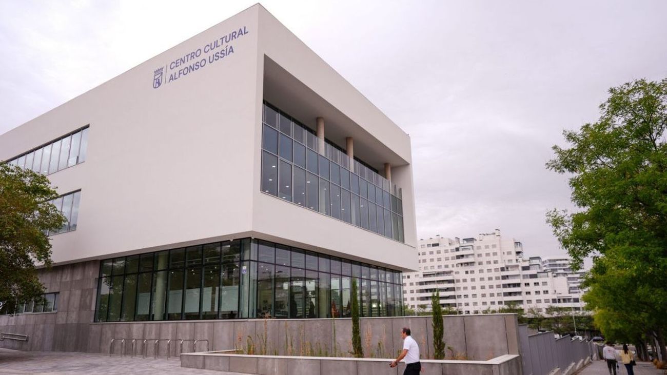 Valdebebas estrena el centro cultural Alfonso Ussía