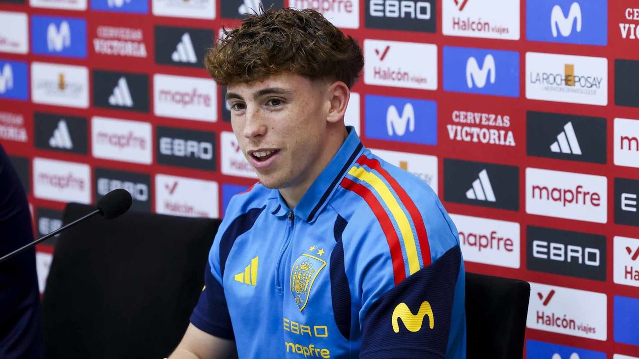 Víctor Muñoz: "Poder jugar cualquier partido con esta Selección es increíble"