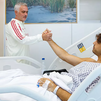 Mourinho visita a Asencio tras la operación