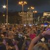 Una 'cacerolada' en Cibeles reclama al Congreso que escuche "a la calle" y convalide los decretos de vivienda