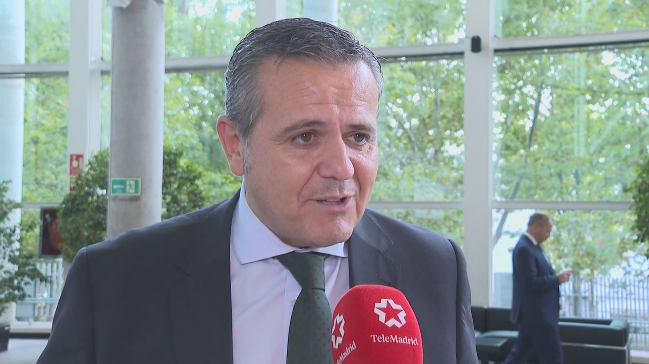 El consejero de Vivienda y Transportes, Jorge Rodrigo