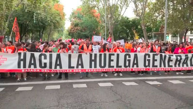 Cientos de personas marchan en Madrid   para llamar a la huelga general por la vivienda