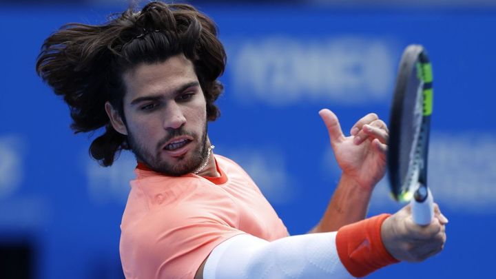 Alcaraz avanza a las semifinales del torneo de Tokio por lesión de Shapovalov