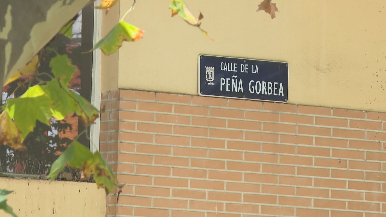 Polémica entre la Delegación del Gobierno y el Ayuntamiento por la inseguridad de Peña Gorbea, en Puente de Vallecas