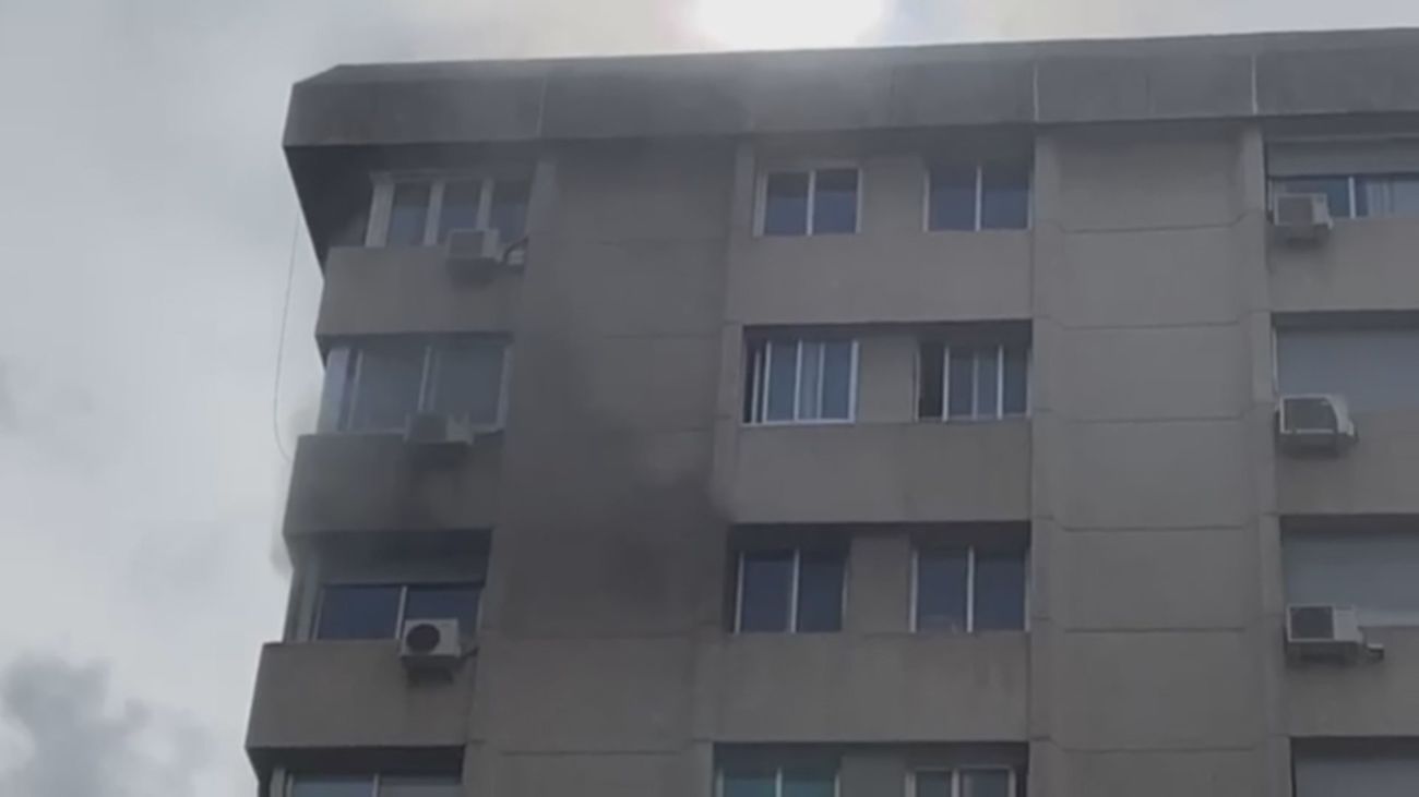 Extinguido un incendio sin heridos en un octavo piso de la calle Poeta Joan Margall de Chamartín
