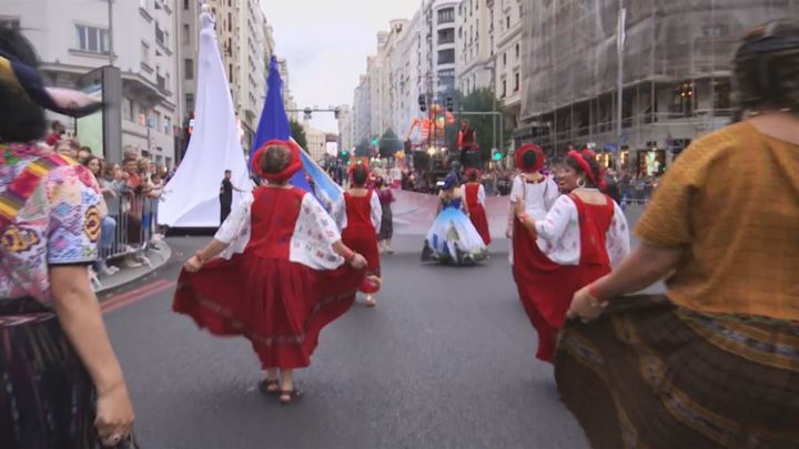 Colores, tradición e identidad: así viste la Hispanidad