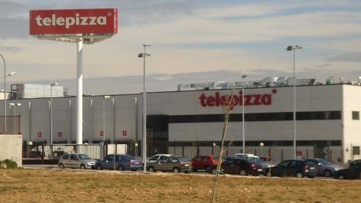 Huelga en la fábrica de Telepizza en Daganzo por el despido de 90 empleados