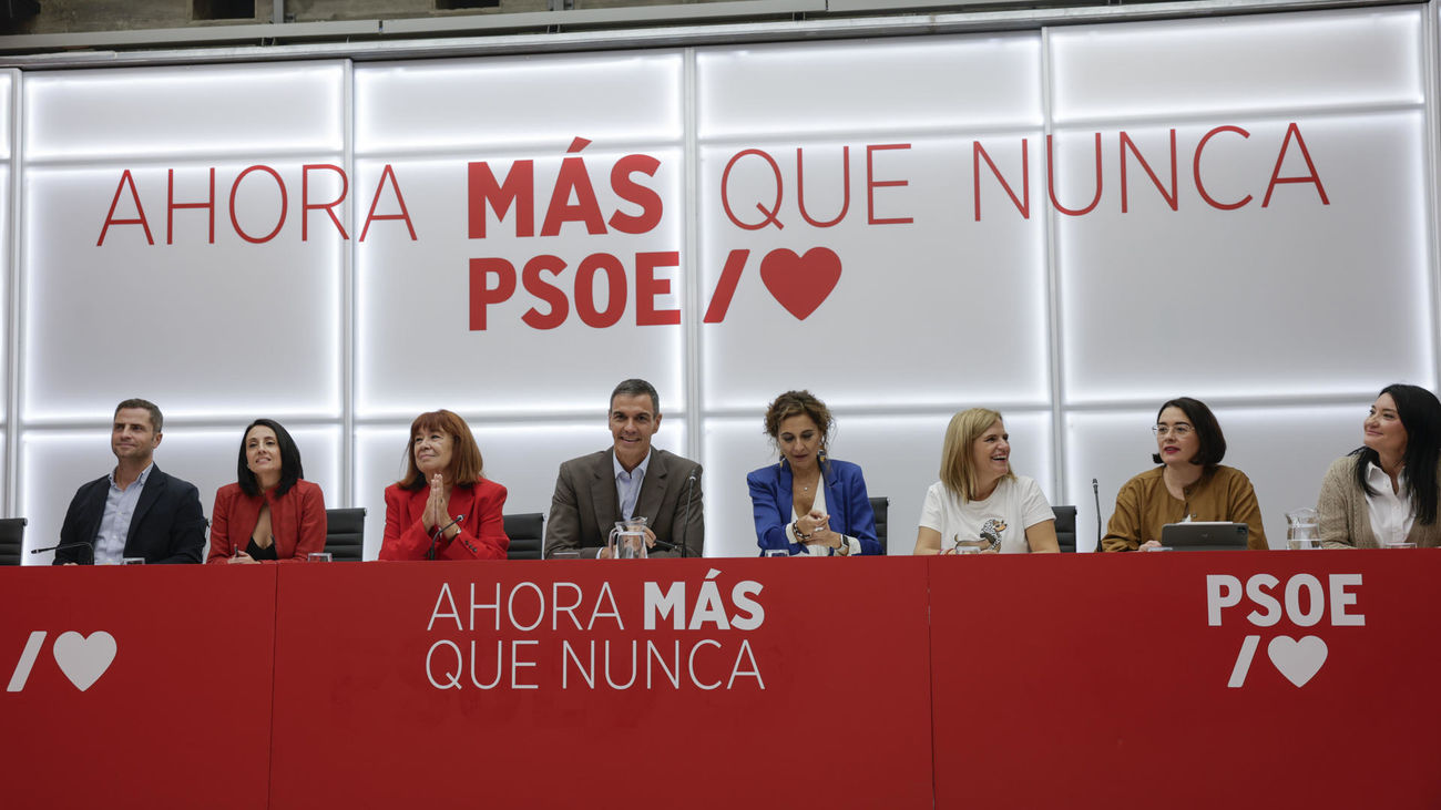 Sánchez anima a la cúpula del PSOE a salir a ganar las elecciones del 29 N