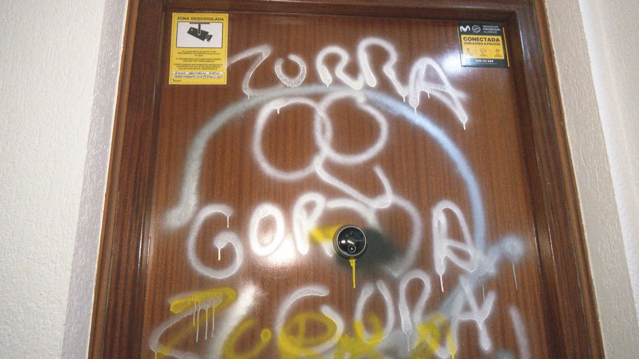 Mazas, amenazas y ruedas pinchadas: el terror de una comunidad de vecinos en Retiro
