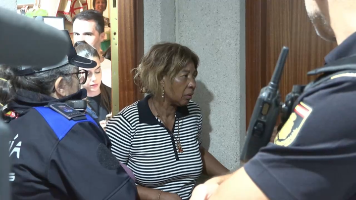 Intento de desahucio de Josefina y sus cinco hijos en Leganés, a 6 de octubre de 2026