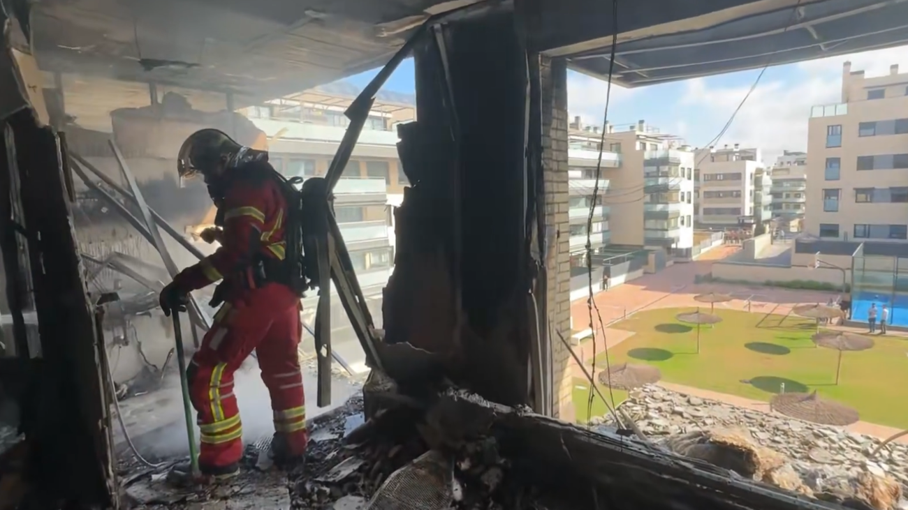 Mueren tres perros en la explosión e incendio de una vivienda en Valdemoro