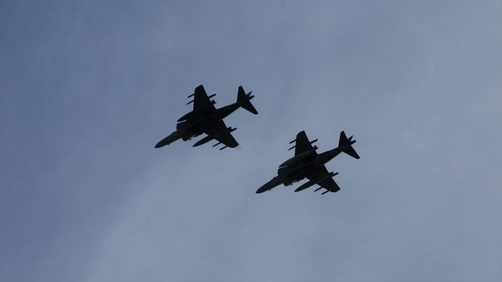 Aviones del Ejército del Aire sobrevuelan el centro de Madrid